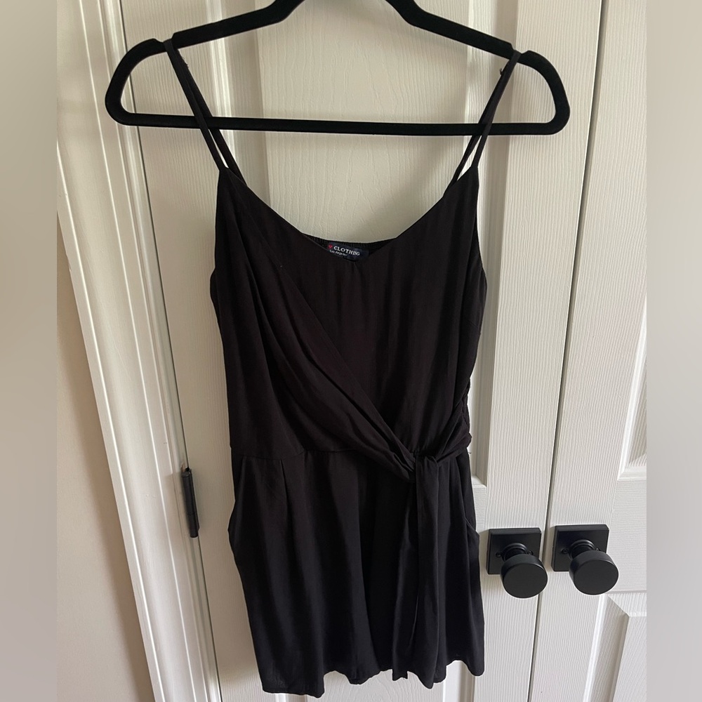 Black romper with pockets